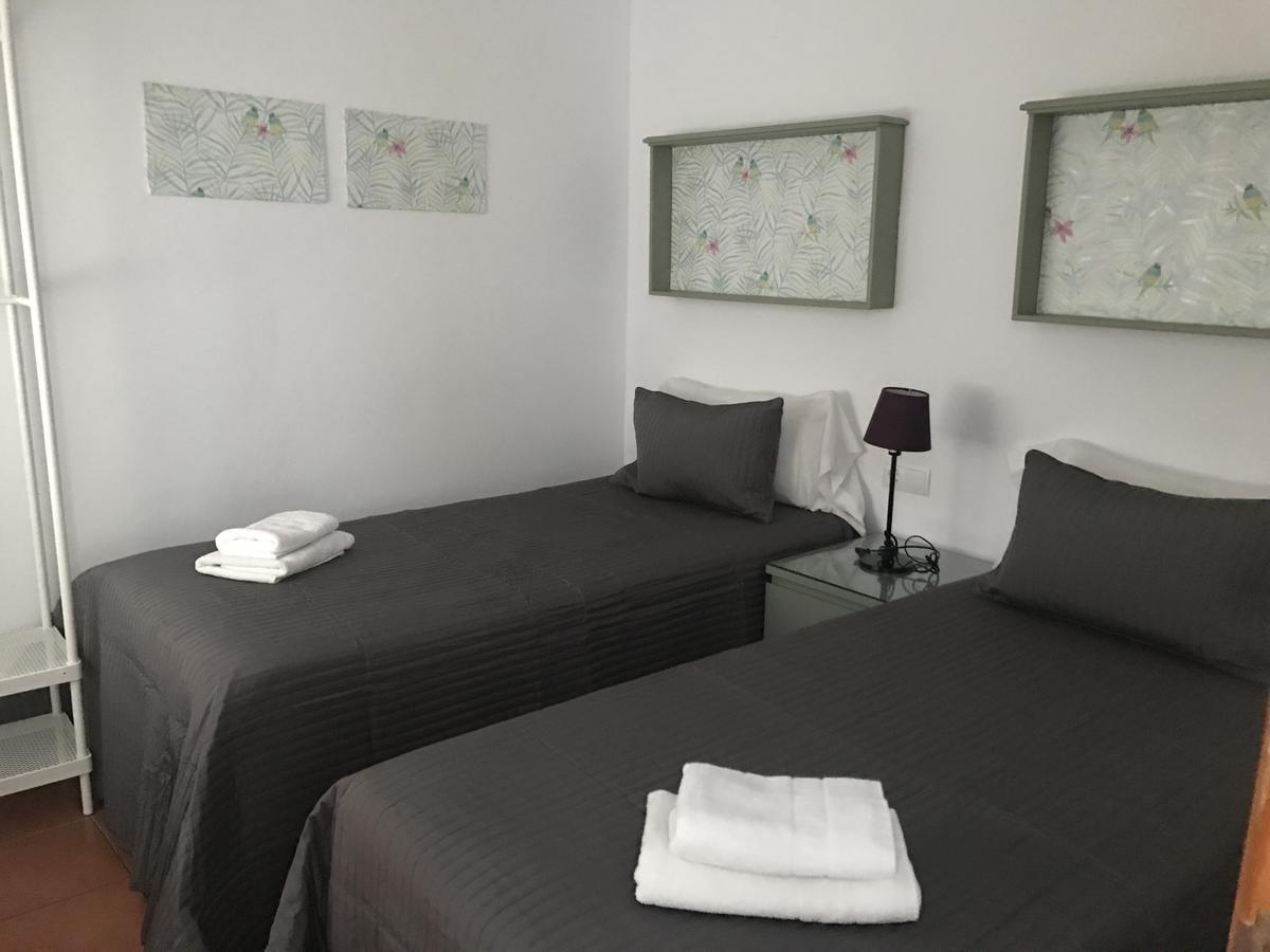 Hostal Sabana ซานมาร์ติน เดล เตโซรีโญ ภายนอก รูปภาพ